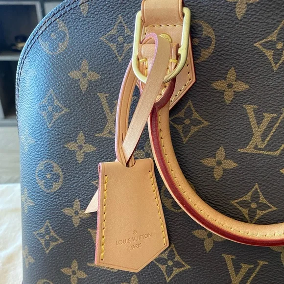 Louis Vuitton Alma - Picture 6 of 15
